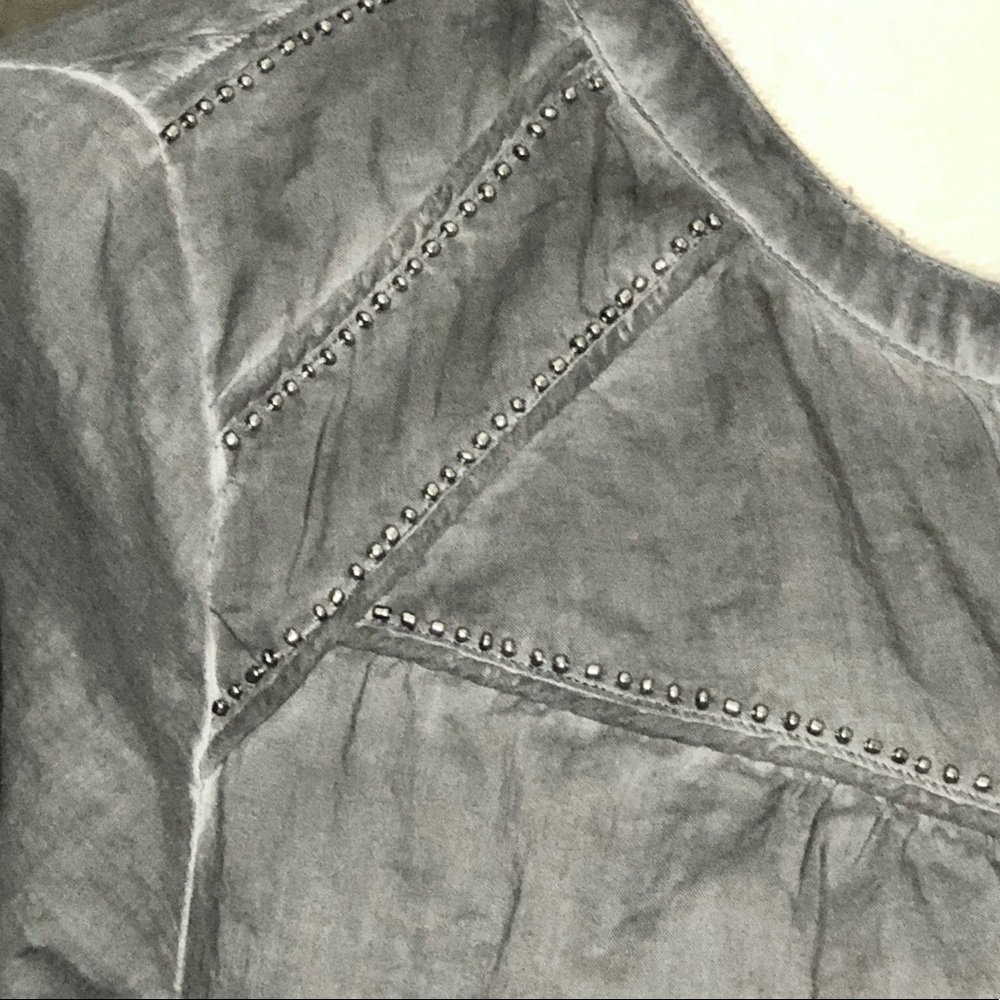 Yest lightweight grey blouse